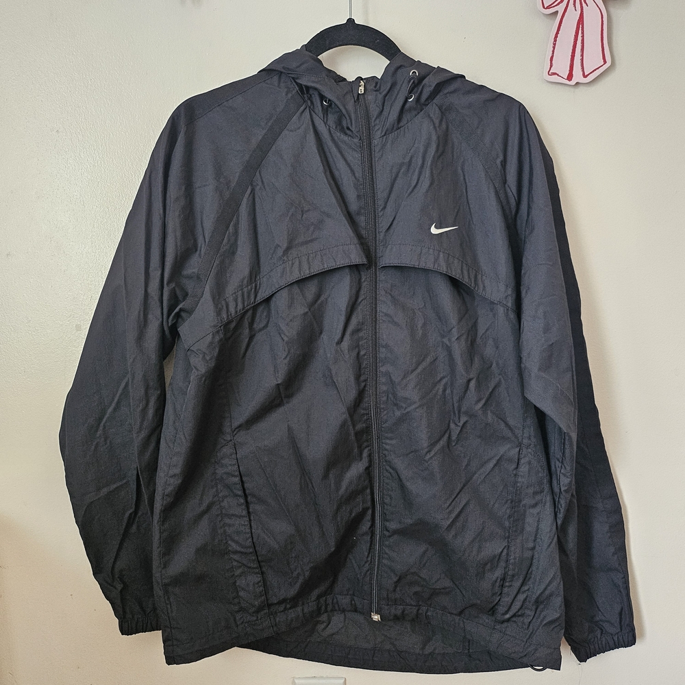Nike Men's Black Woven Windrunner Windbreaker Jacket